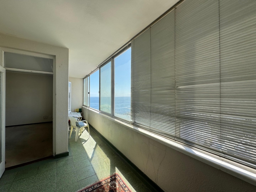 1 Bedroom Property for Sale in Sea Point Western Cape